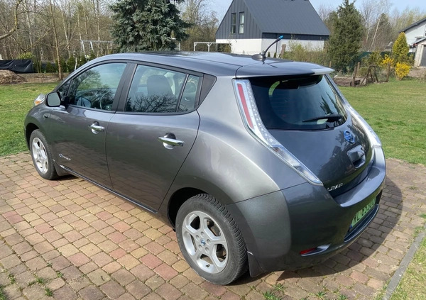 Nissan Leaf cena 38900 przebieg: 97300, rok produkcji 2014 z Witkowo małe 154